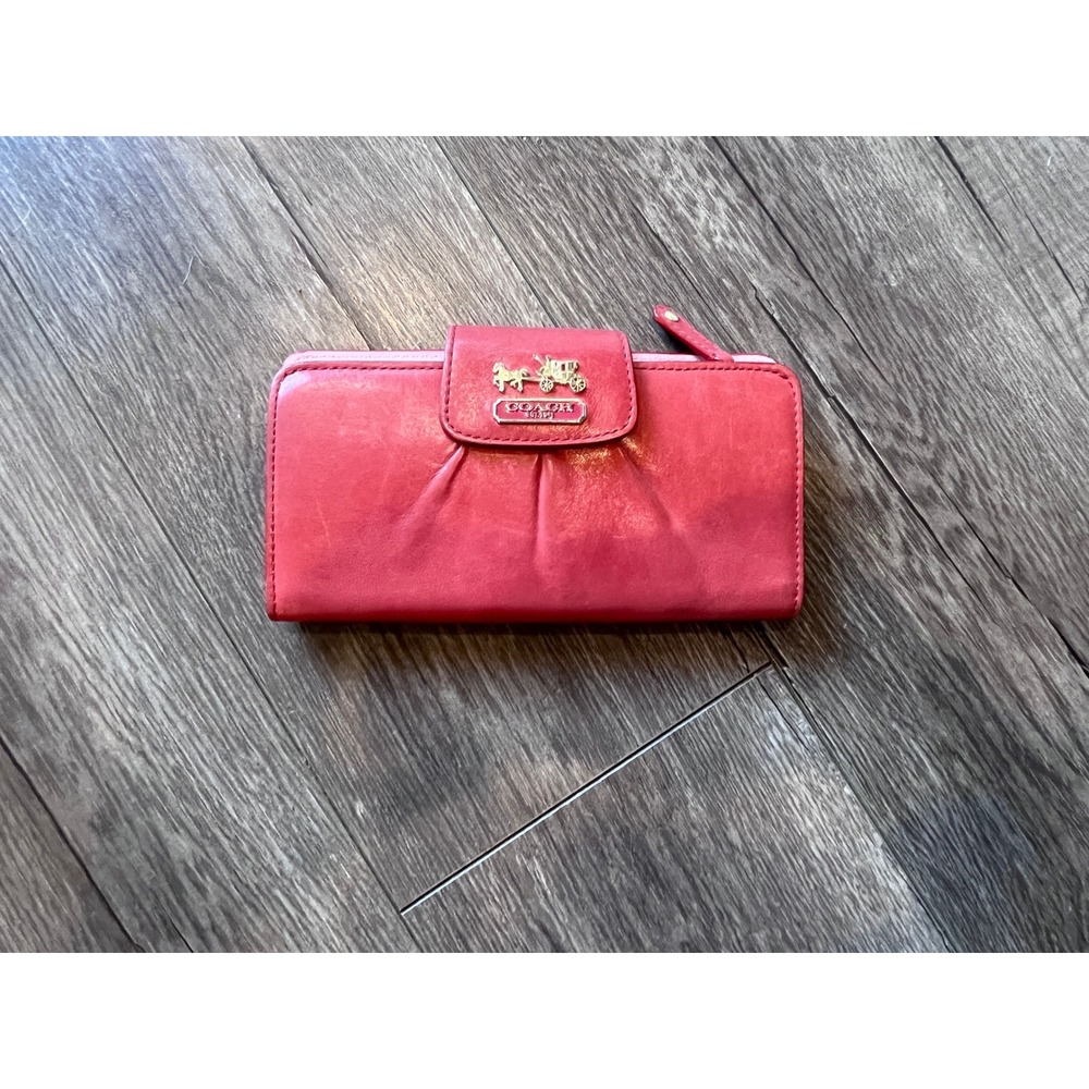 COACH Pink Leather Wallet Long Bifold Snap Closure Horse Carriage Logo